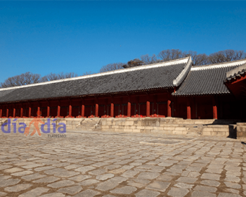 Palacio DeoksuGung adentro