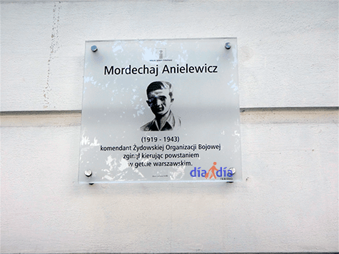 Placa conmemorativa a Mordejai Anilewicz